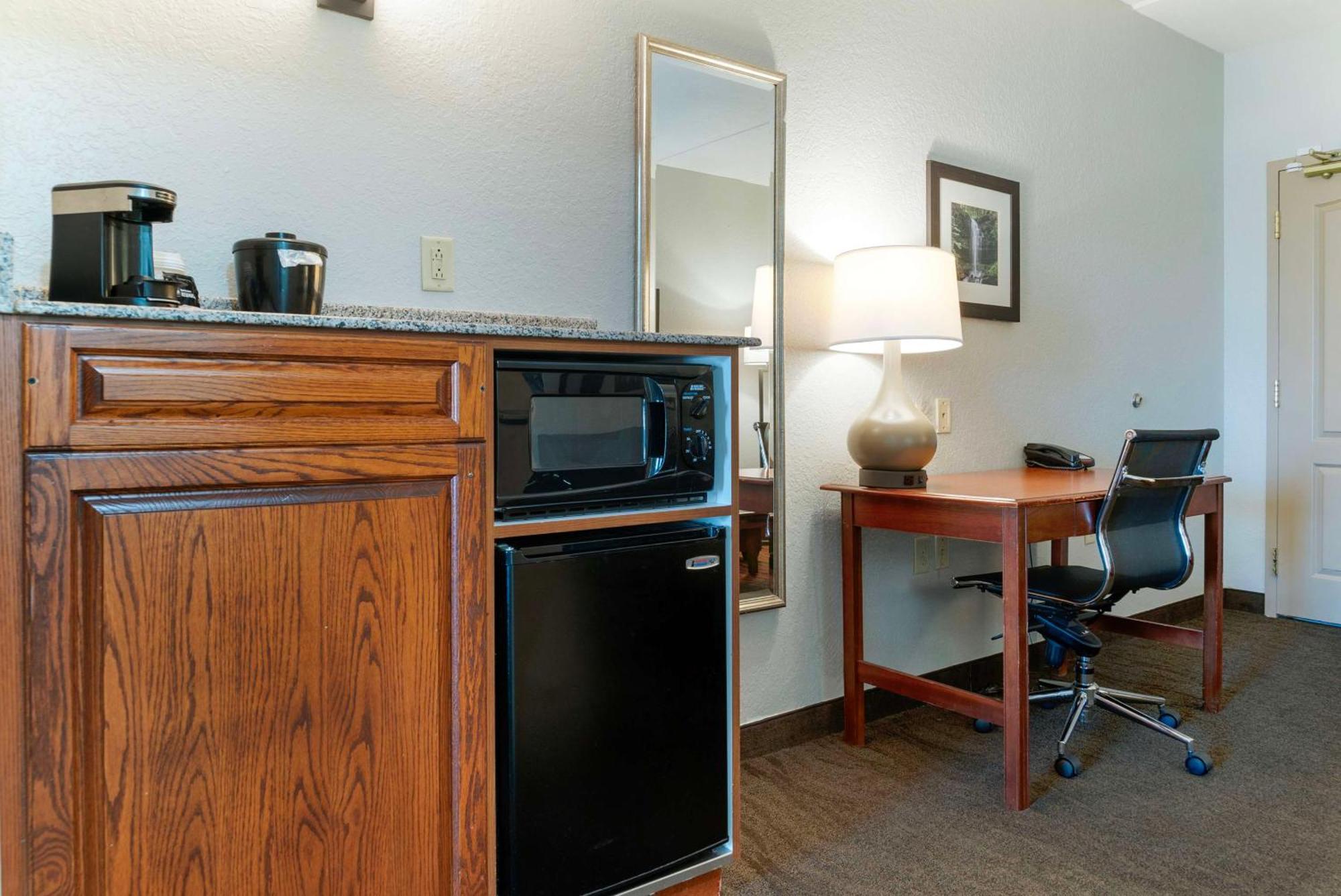 Best Western Executive Inn & Suites Grand Rapids Ngoại thất bức ảnh