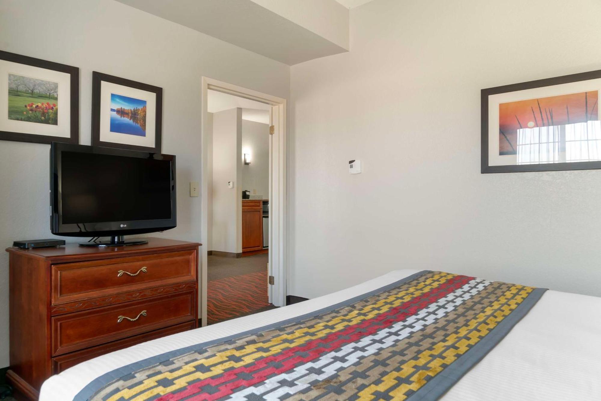 Best Western Executive Inn & Suites Grand Rapids Ngoại thất bức ảnh