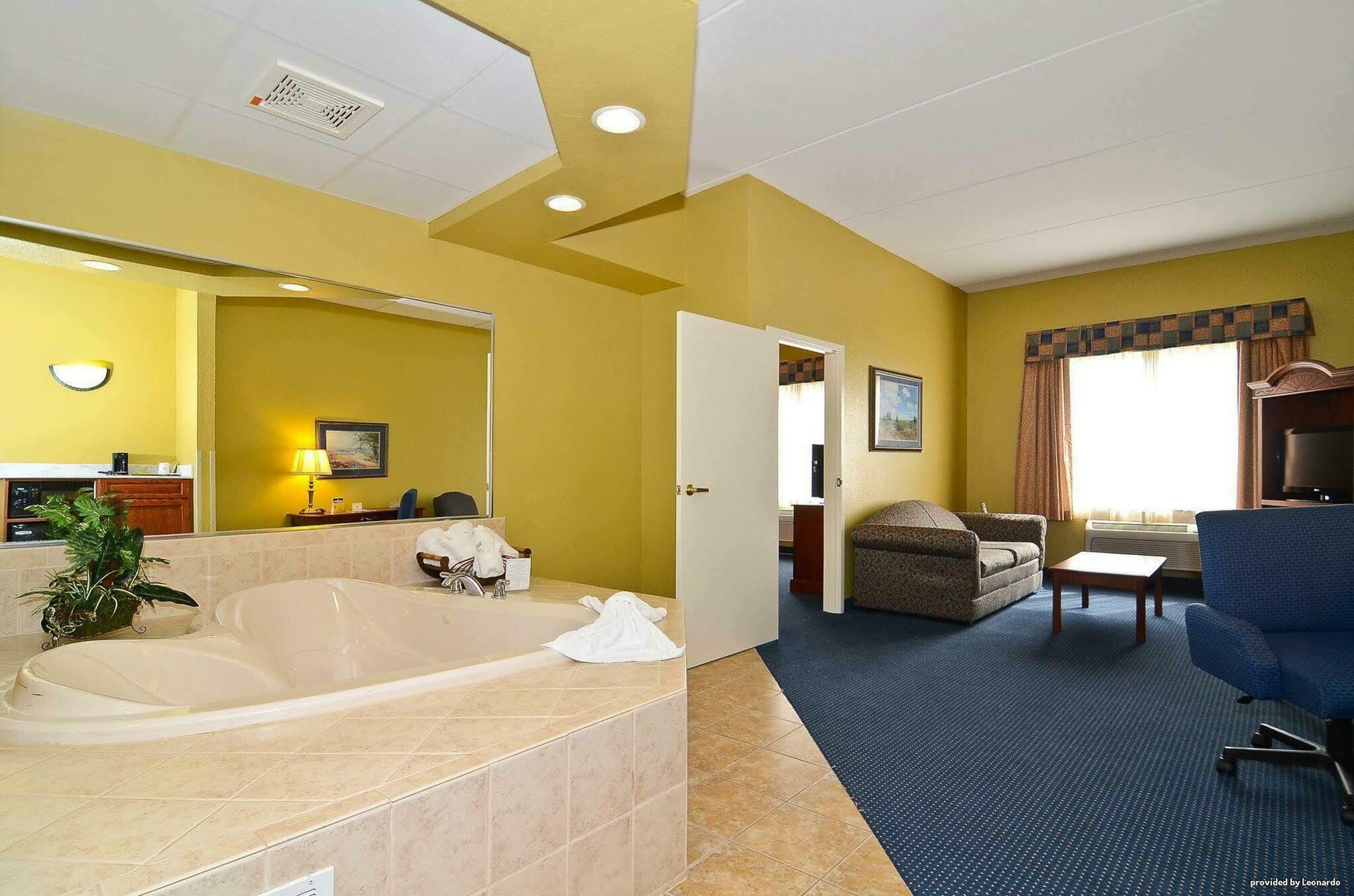 Best Western Executive Inn & Suites Grand Rapids Ngoại thất bức ảnh